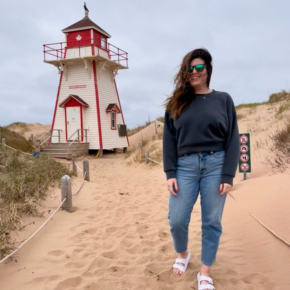 Meet your Posher, Kelsey - Picture 1 of 1